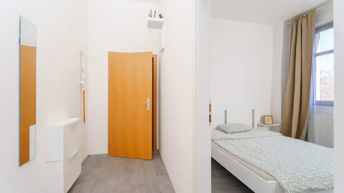 Wynajem mieszkania · 2+kk — 10