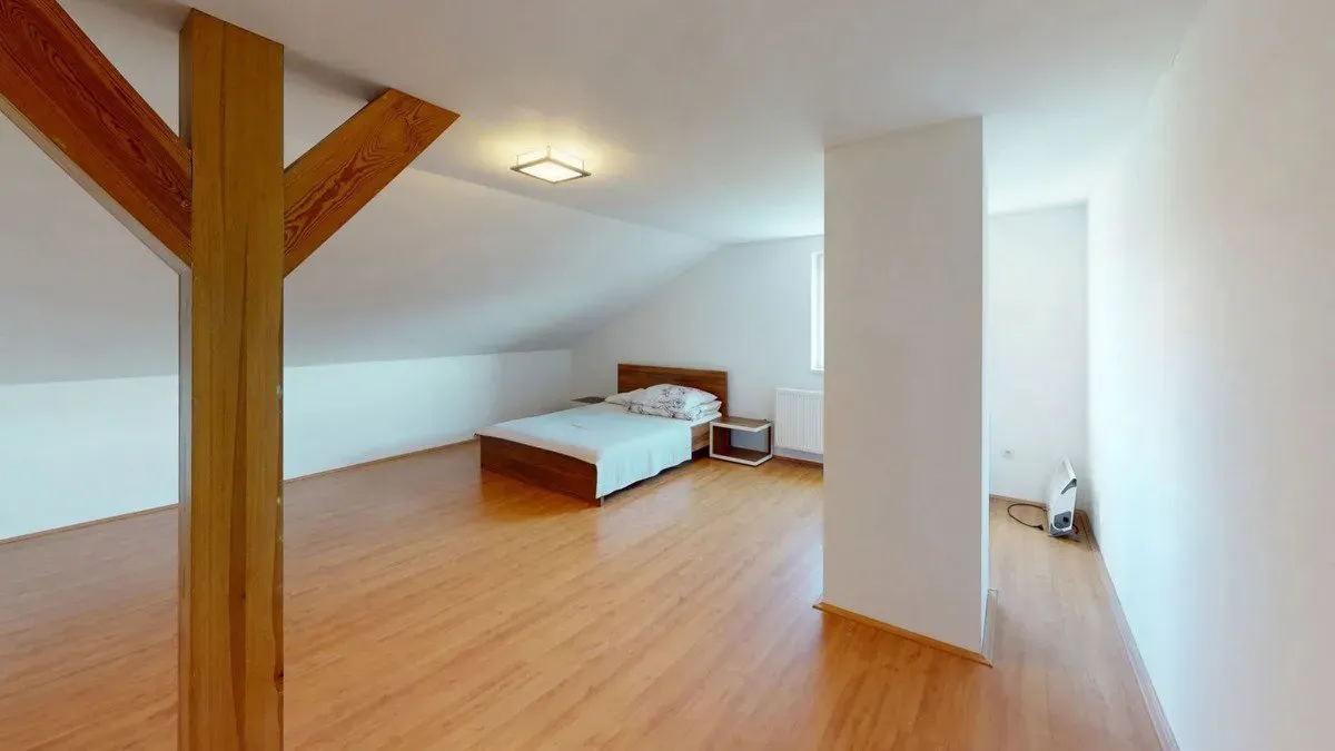 House for Sale · Family Home · 424 m² (ID: SaleLink) — 5