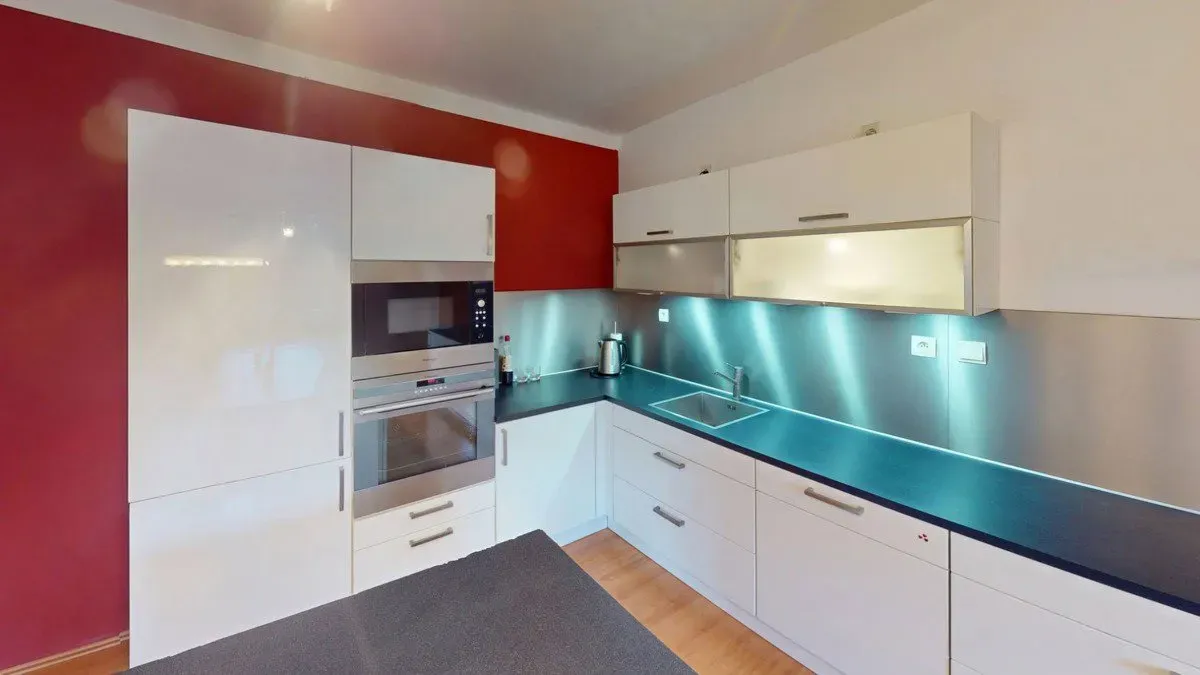 House for Sale · Family Home · 424 m² (ID: SaleLink) — 10