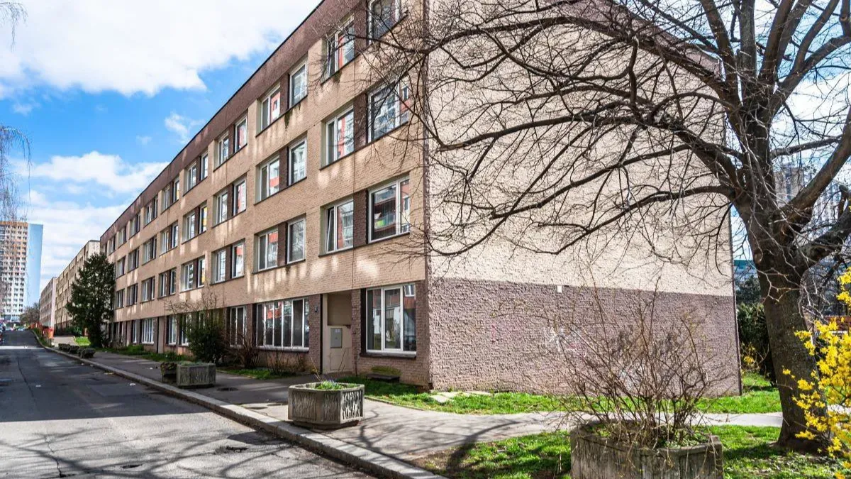Apartment for Sale · 2+kk · 40 m² (ID: Sale2kk40) — 9