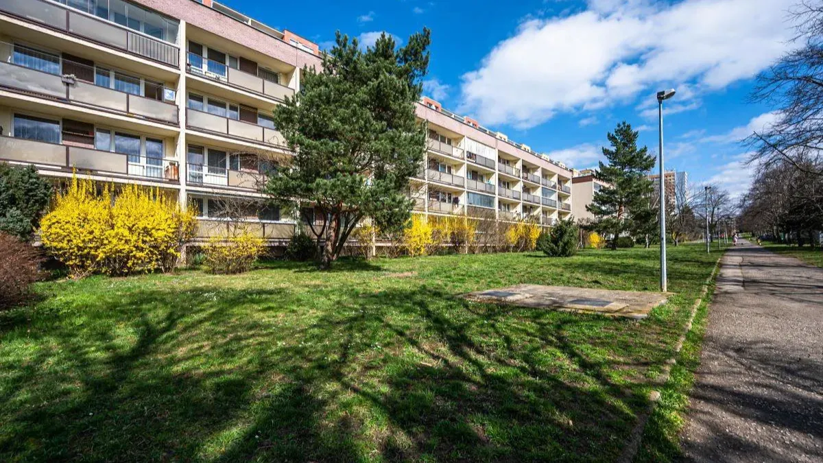 Apartment for Sale · 2+kk · 40 m² (ID: Sale2kk40) — 14