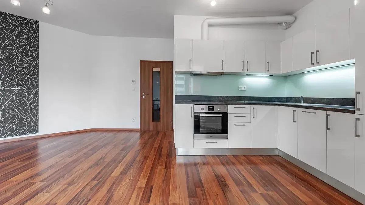Te huur appartement · 2+kk — 3