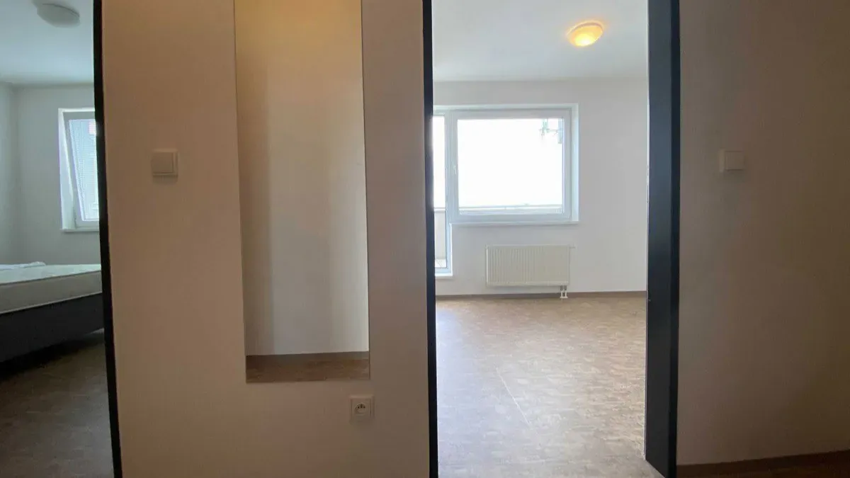 Wynajem mieszkania · 2+kk · 38 m² — 4