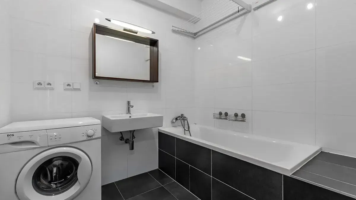 Te huur appartement · 2+kk — 5