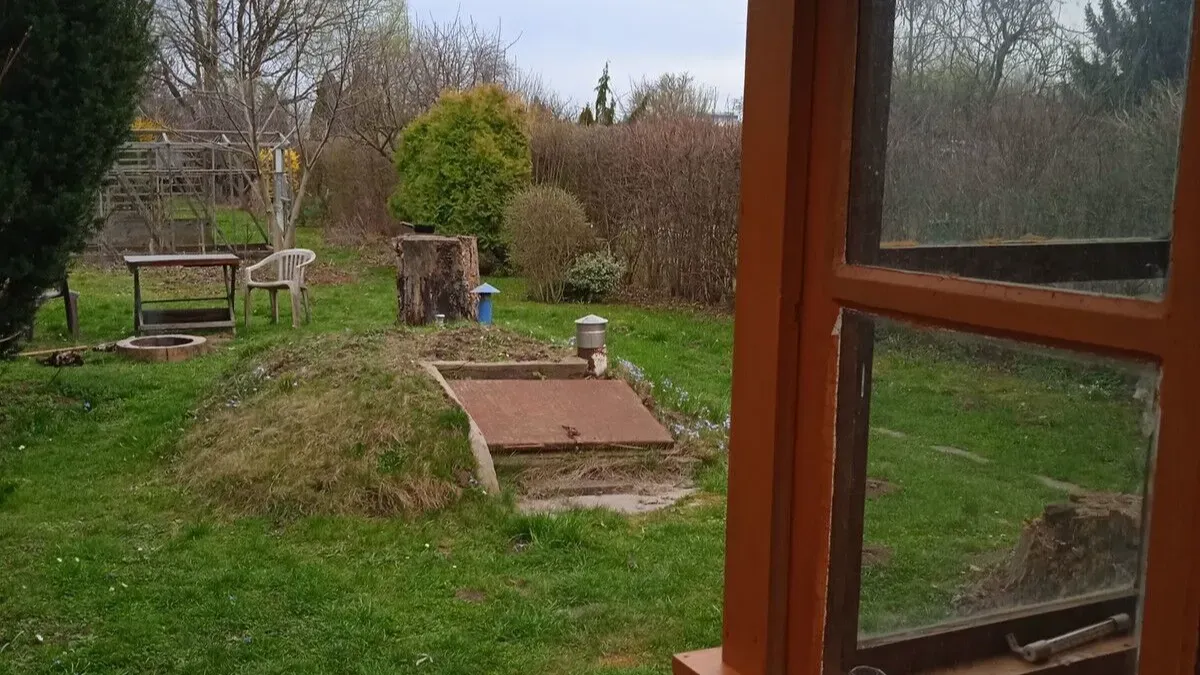 Prodám do osobního vlastnictví chatu a pozemek o rozloze 255 m2 — 6