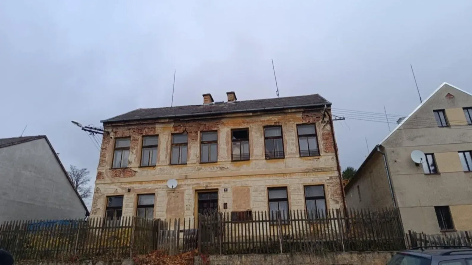 Sprzedaż działek z domem — 3